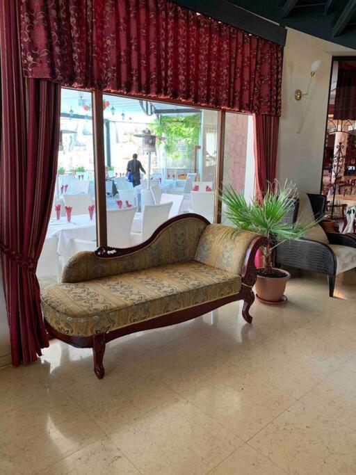 Lovely In Peaceful Family Near To Nesebar