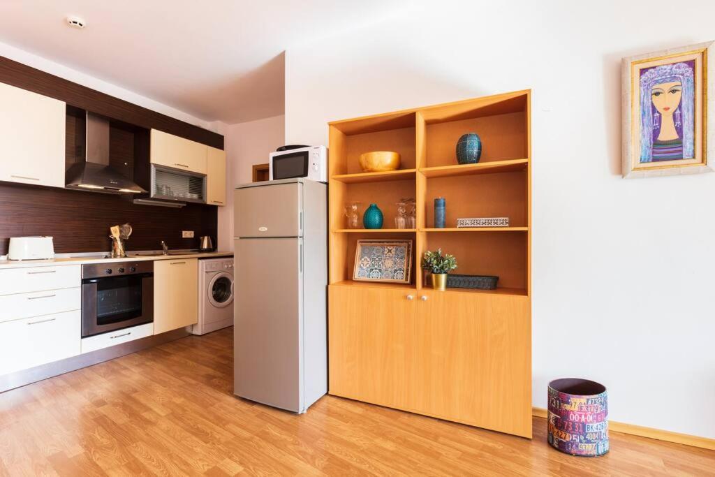 Lovely In Peaceful Family Near To Nesebar Appartamento