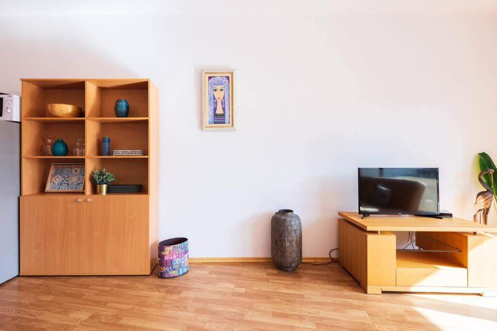Lovely In Peaceful Family Near To Nesebar Appartamento